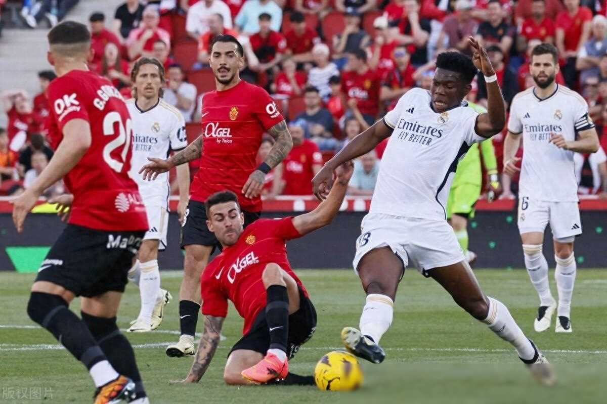 世俱杯分组-皇家马德里面对曼联，胜负难分的简单介绍