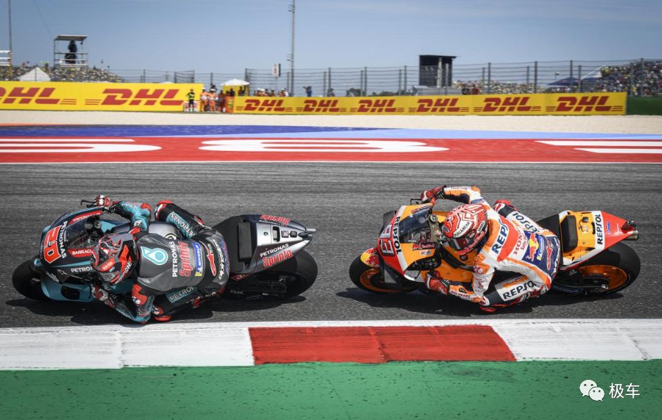 克劳斯顿绝杀，拉斯帕尔马斯逆袭实现反超