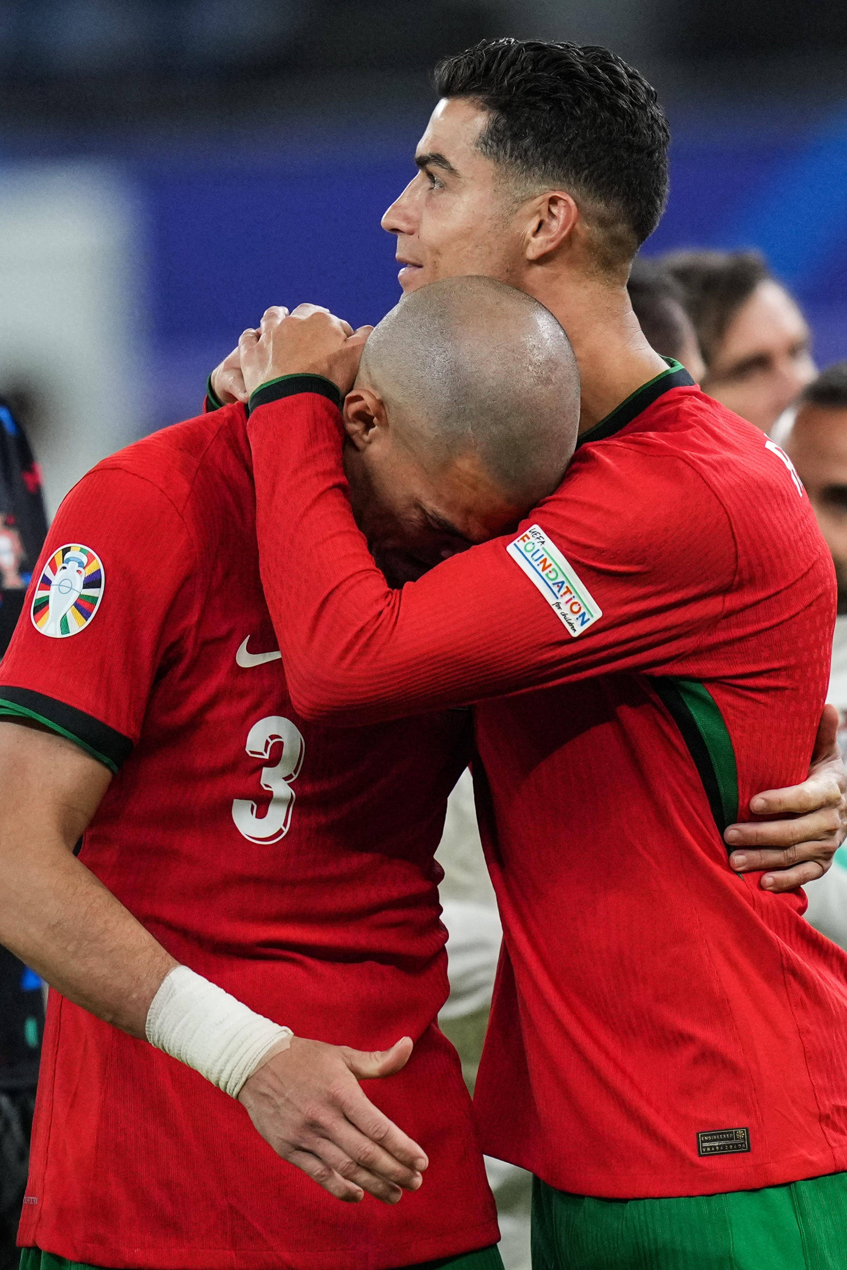 世俱杯参赛资格-包含法国队求胜欲燃！全力突围，稳固晋级领先地位的词条