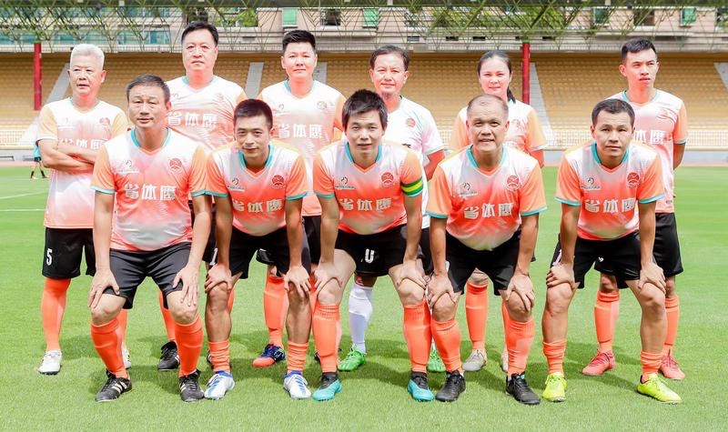 包含NBA球员献技慈善活动，助力社会发展的词条