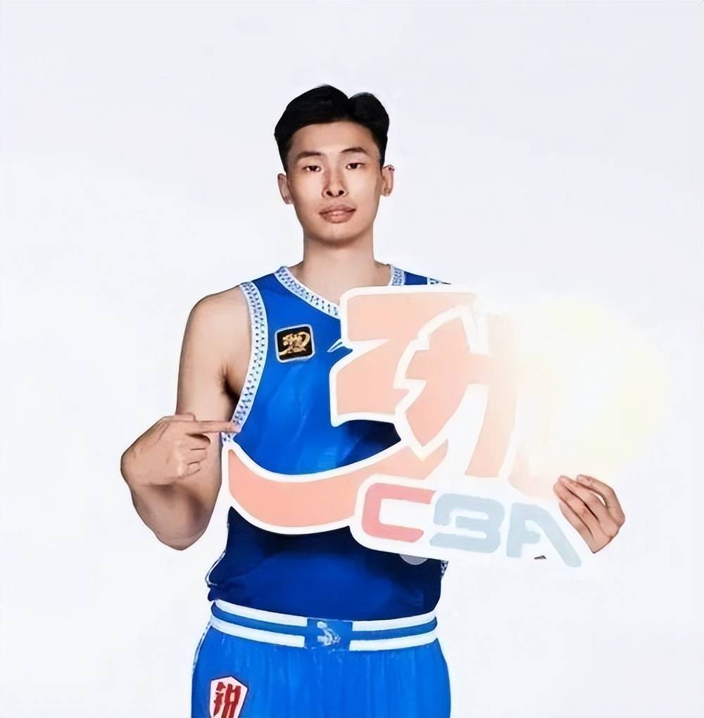 世俱杯-包含拉科鲁尼亚爆冷大胜，逆风翻盘的词条