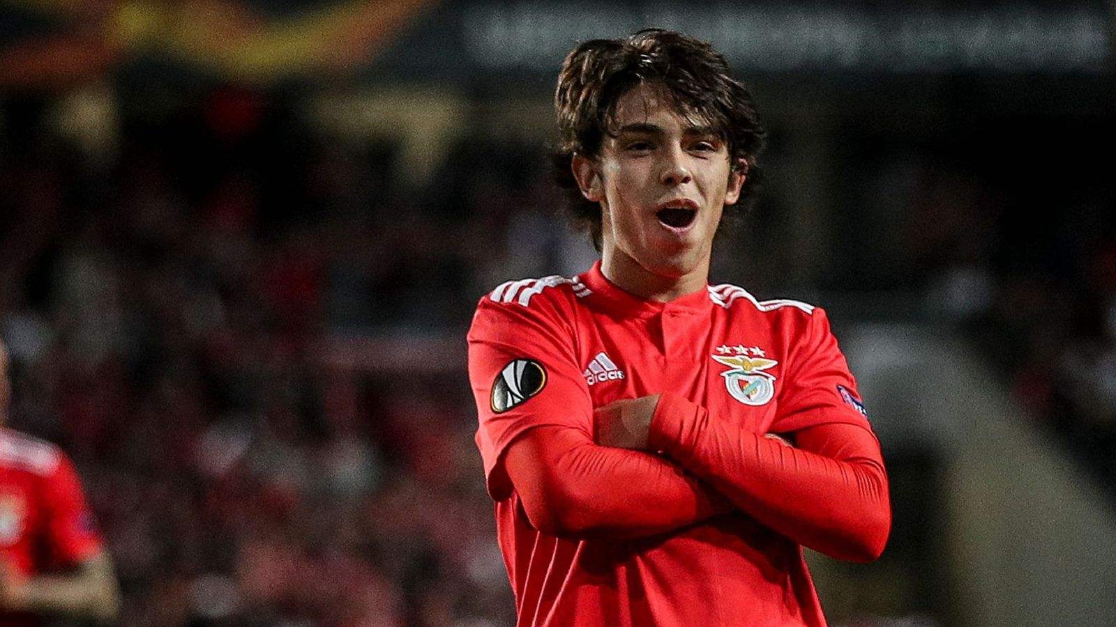 关于本菲卡压哨淘汰，欧国联深夜殒命的信息