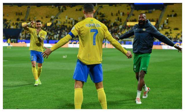 战术上的角逐令人目不转睛，场面精彩纷呈