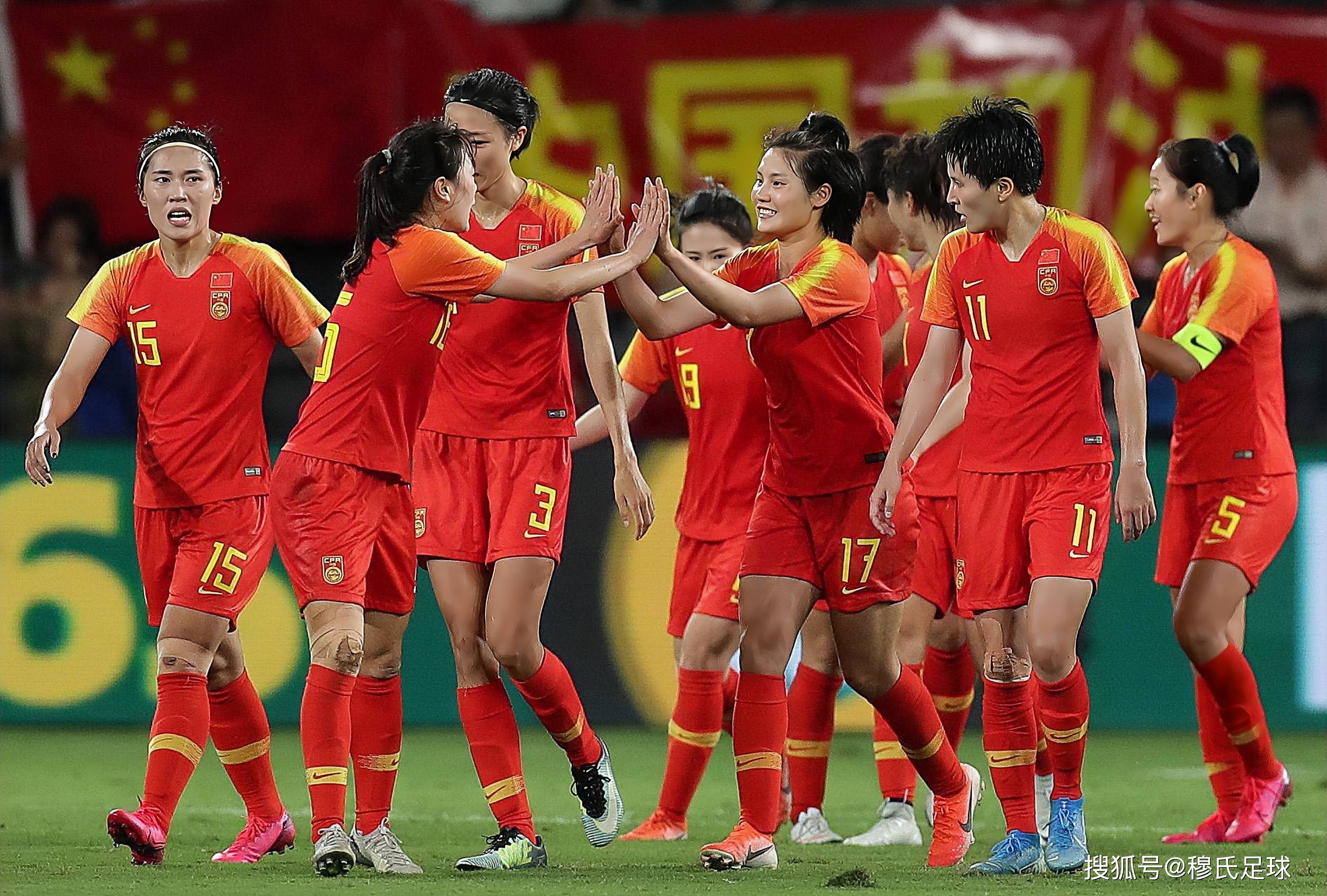 韩国女足击败对手，赢得掌声