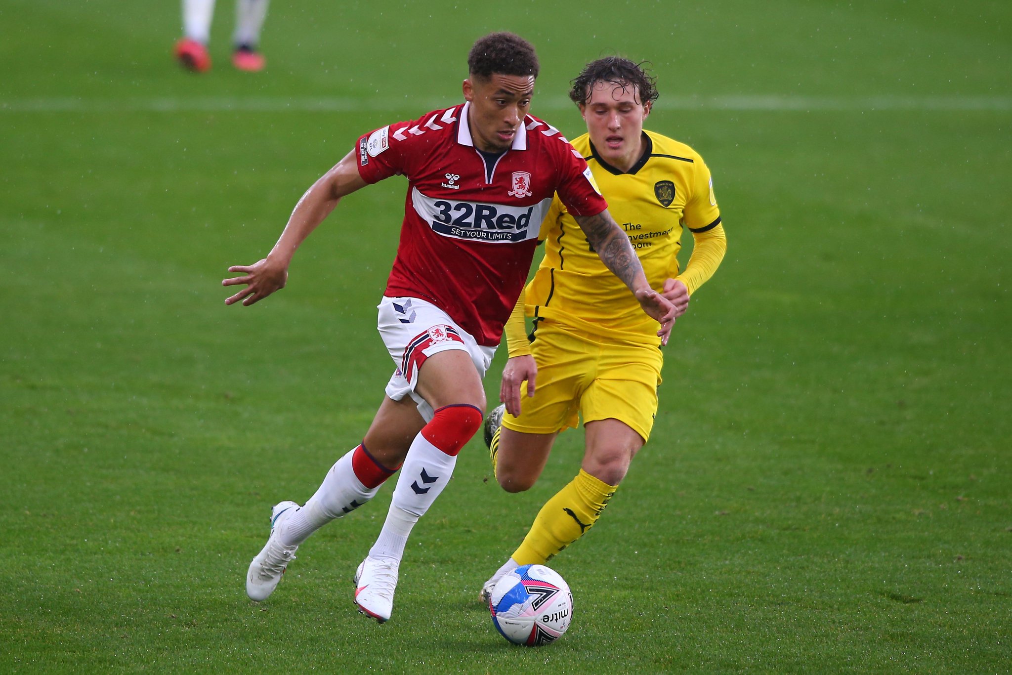 巴恩斯利对阵米德尔斯堡：拼尽全力的简单介绍