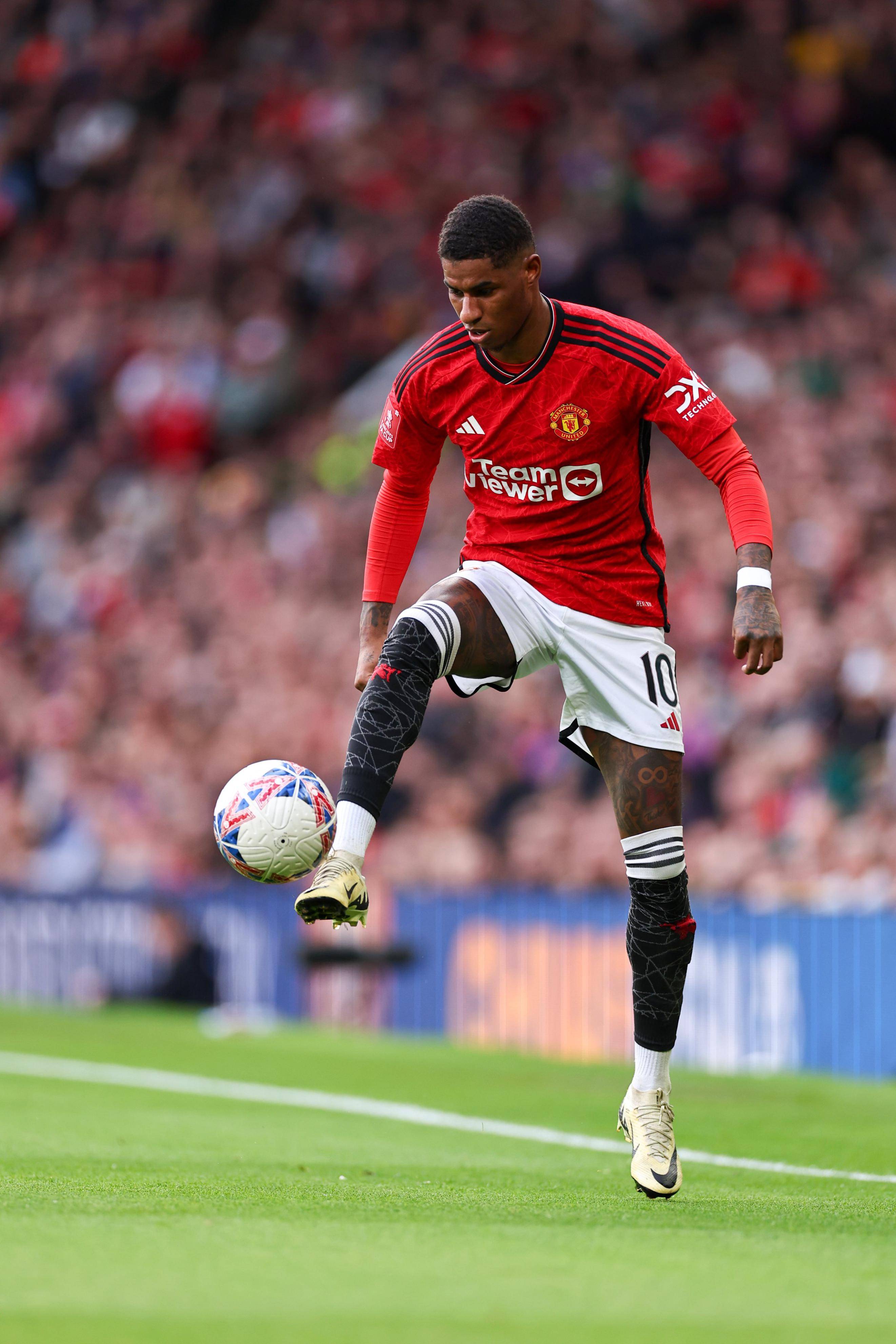 世俱杯参赛资格-利物浦射手攻入绝杀球，助球队成功晋级