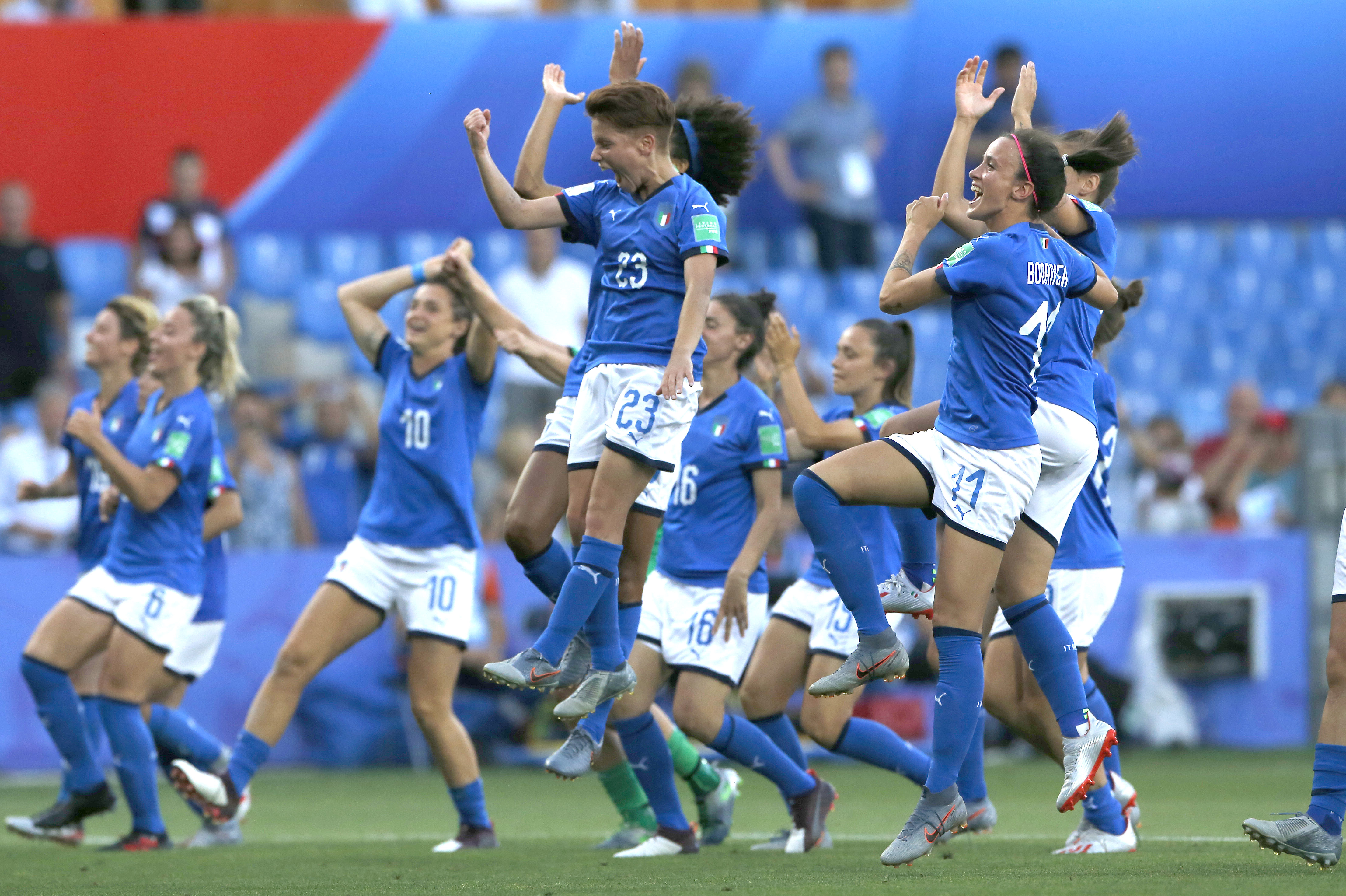 世俱杯分组-意大利取得胜利，欧预赛晋级巴拉圭