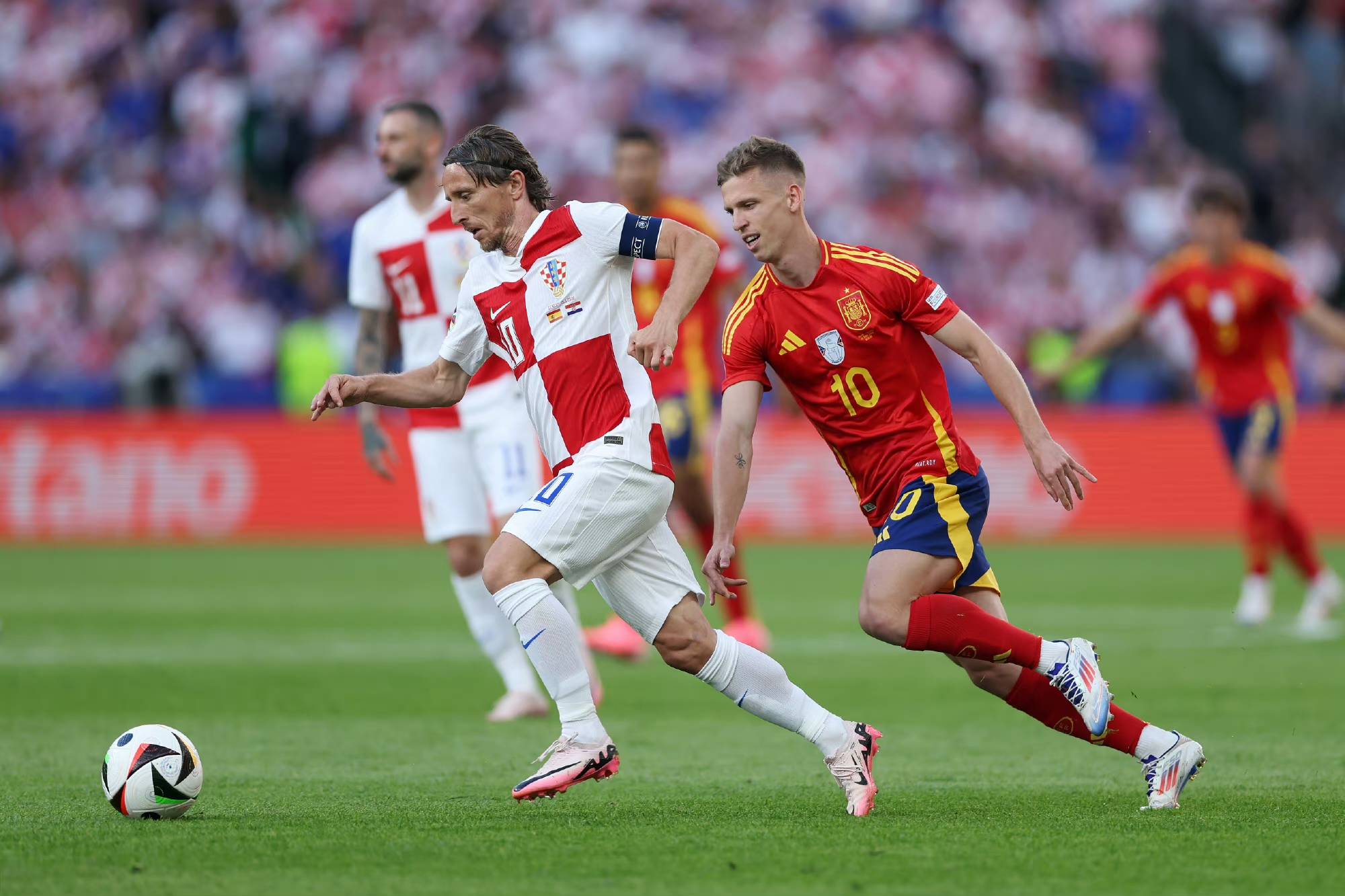 世俱杯2025-西班牙主场大胜阿尔巴尼亚，稳固领先优势