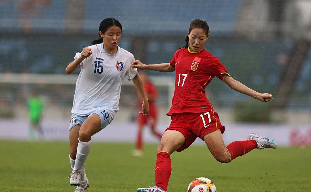 世俱杯冠军-中国女足战绩急转直下，球队内部管理遭质疑的简单介绍