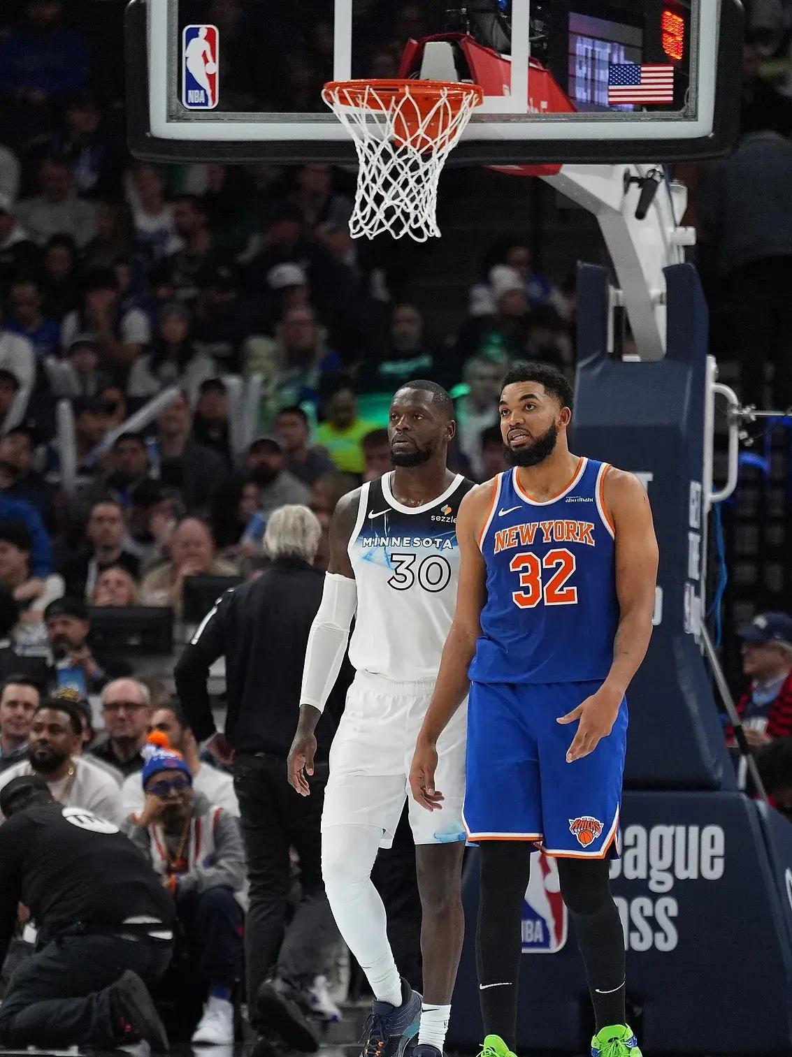 森林狼击败太阳，唐斯双20数据稳定