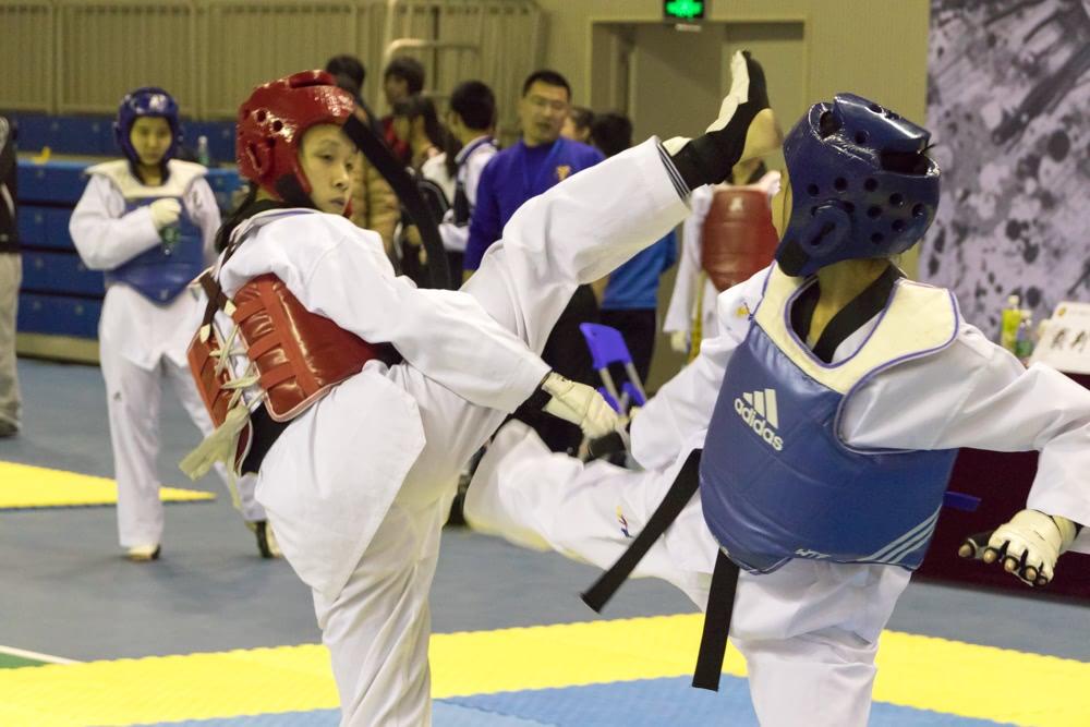 世俱杯冠军-阿根廷击剑队再遇困境，不敌强劲对手