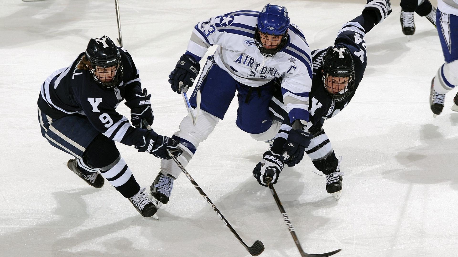 时空交错，当北京队迎战掘金，欧文用指尖重构篮球次元壁