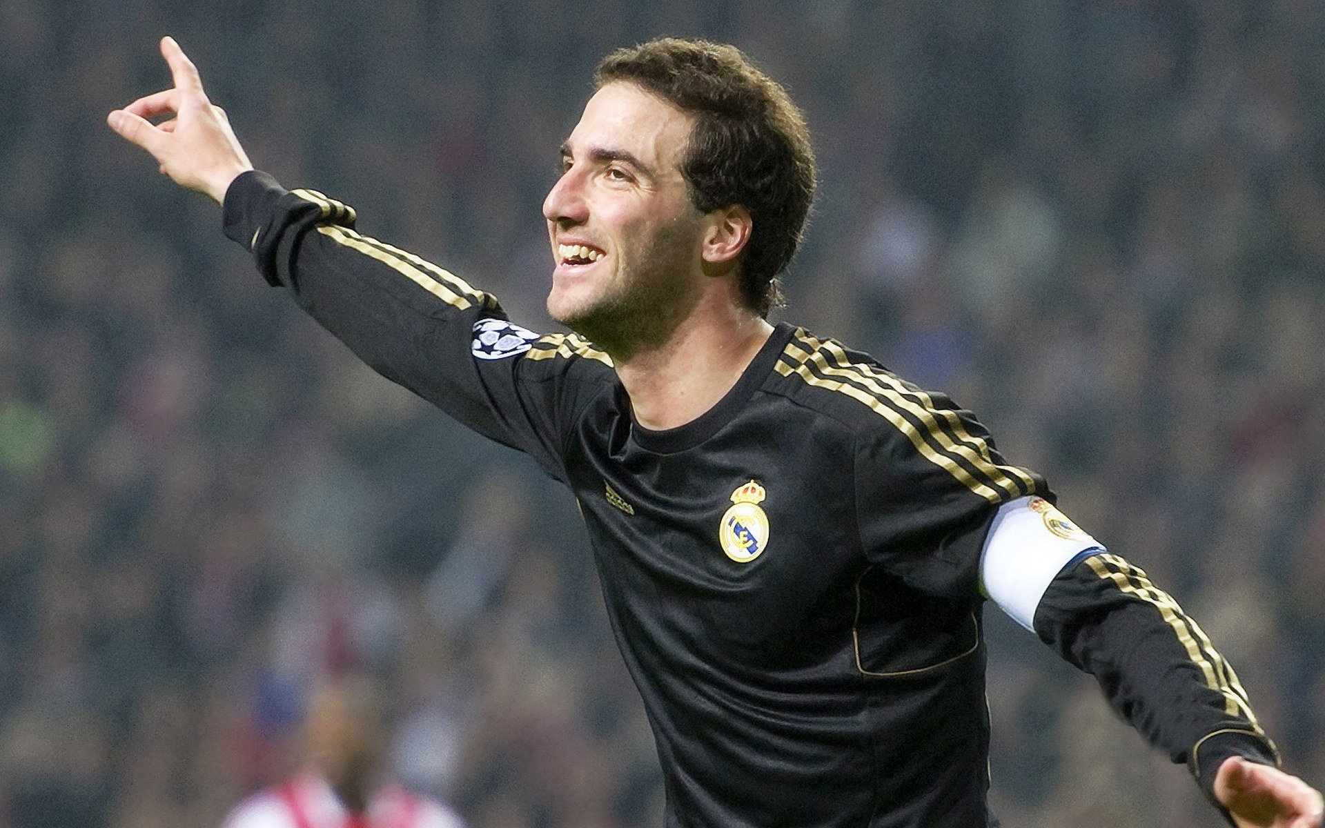 世俱杯赛程-盾牌之上，亦有荣光，梅德韦杰夫扛起全队的胜负之肩