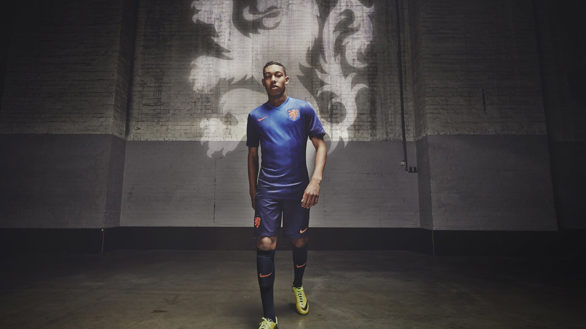 逆转的艺术，蒂姆用单反在温网与总决赛上演非典型逆袭